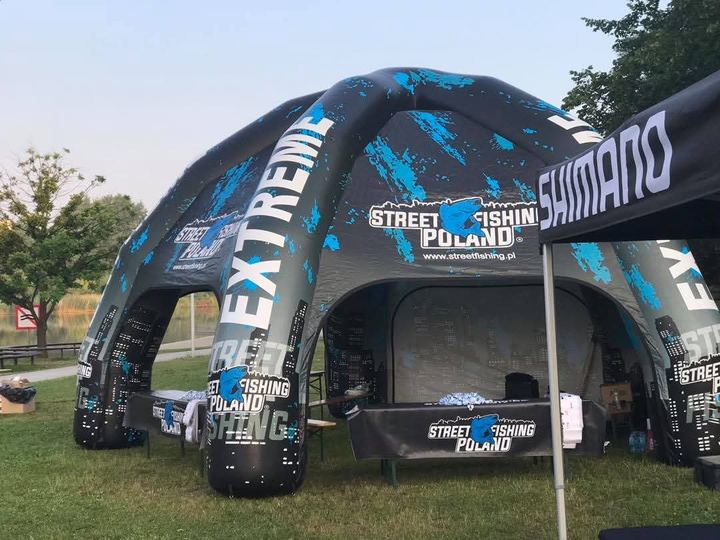 Namiot dmuchany na zawody wędkarskie — Shimano